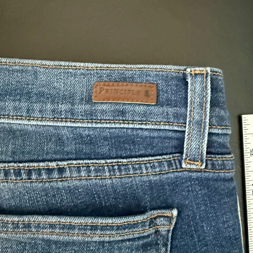 Principle Denim Mid Rise Raw Hem Cropped Jeans - Picture 6 of 6